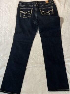 Classic Black Bootcut Jeans with Contrast Pocket Stitching
